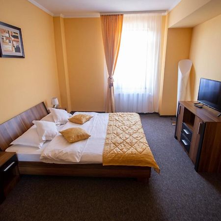 Hotel Alexandra Timisoara Bagian luar foto